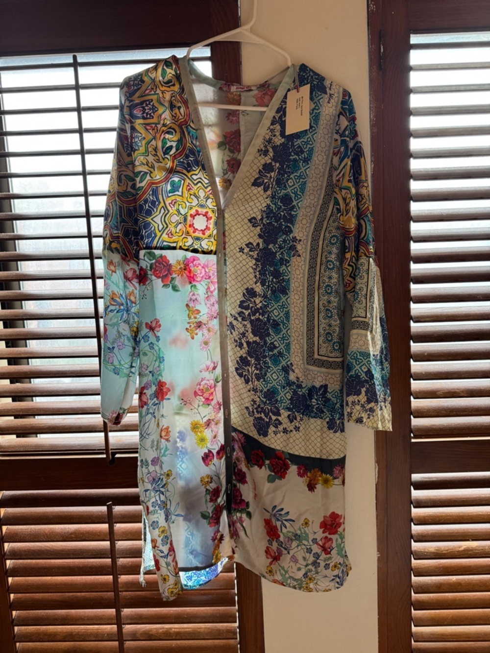 Johnny Was Blue Floral Patchwork Top - Picture 7 of 7
